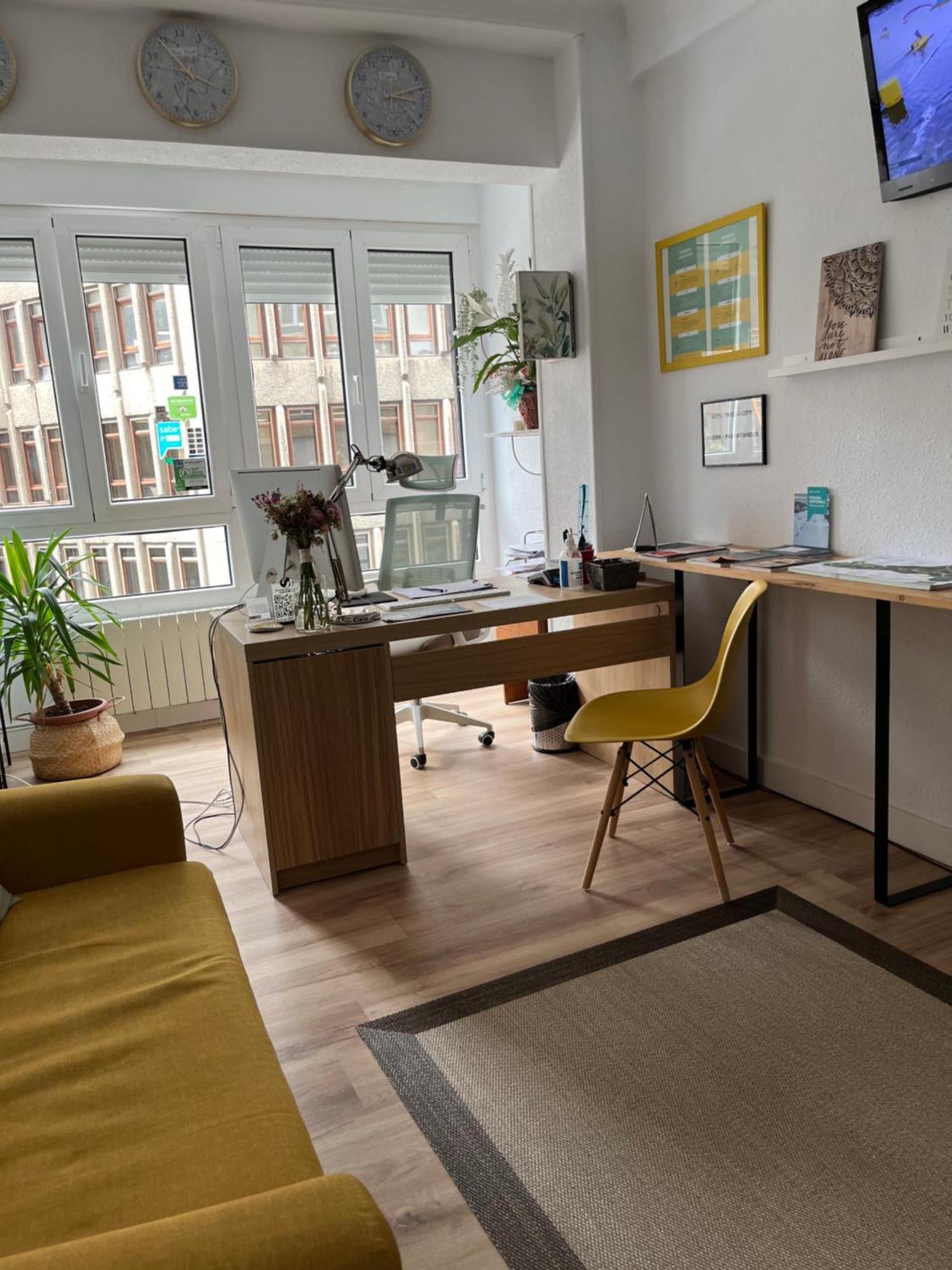 Pension Angelines, Sneuu Hostel Сантандер Екстериор снимка